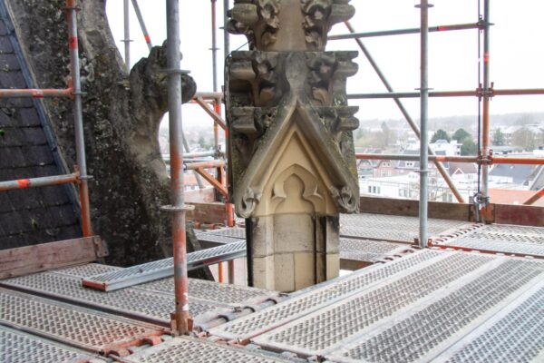 De basiliek van Meerssen restauratie Coppes Bouwbedrijf